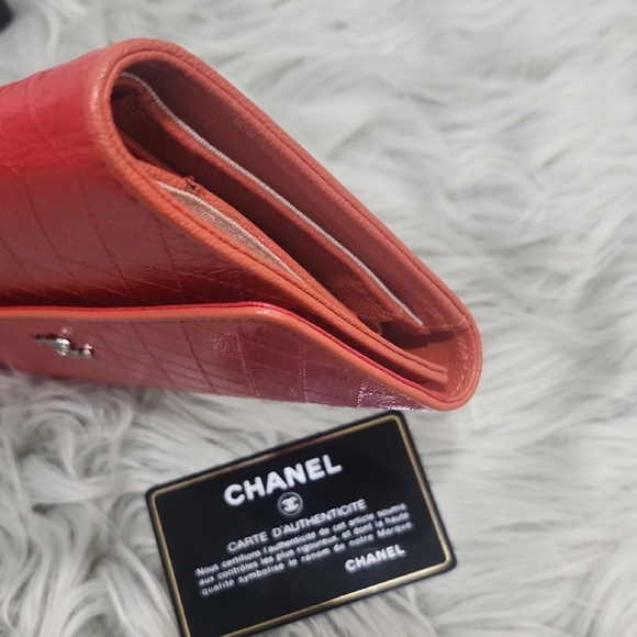 CHANEL Quilted Coral Leather Wallet with Silver CC - Picture 11 of 16